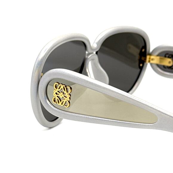 New, LOEWE Sunglasses LW40132I 24C Authentic - Picture 7 of 12